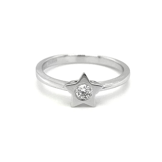18K White Gold Star style Ring Set with Diamond