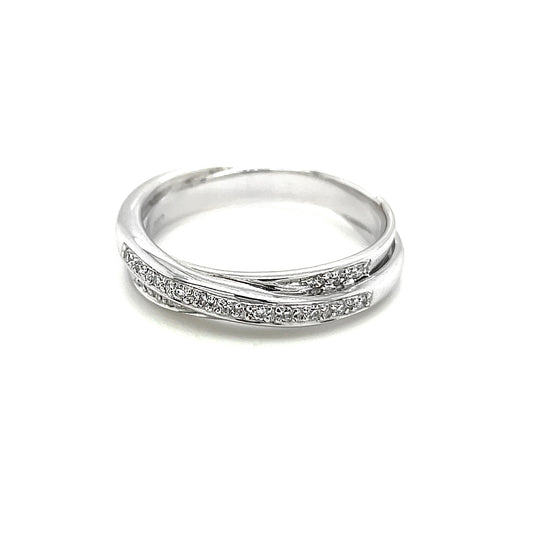 18K White Gold Twisted Design Ring Set with Diamond