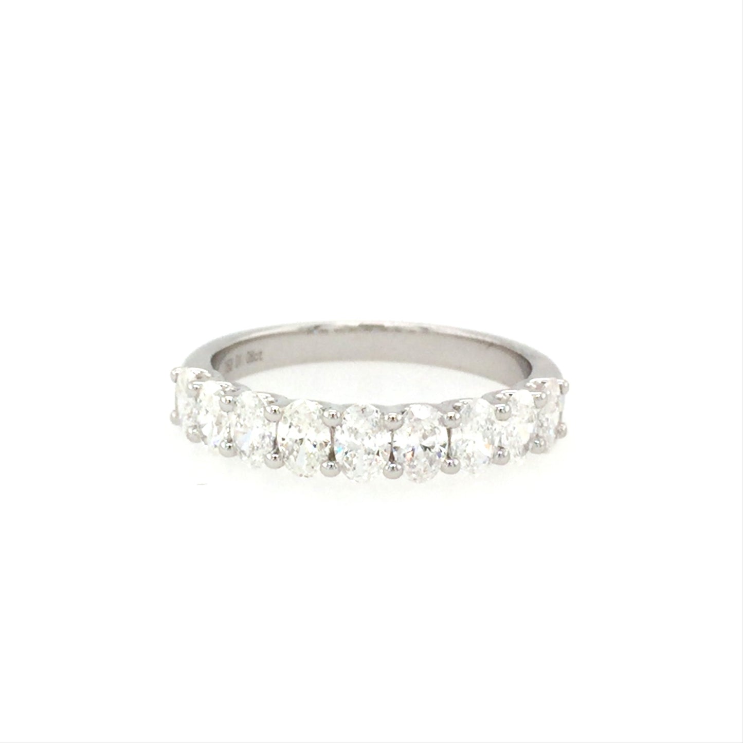 18K White Gold Classic Design Ring Set With Oval Shape Diamond