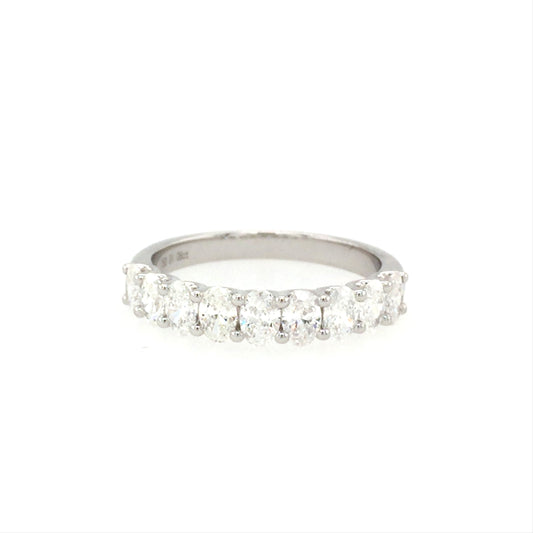 18K White Gold Classic Design Ring Set With Oval Shape Diamond