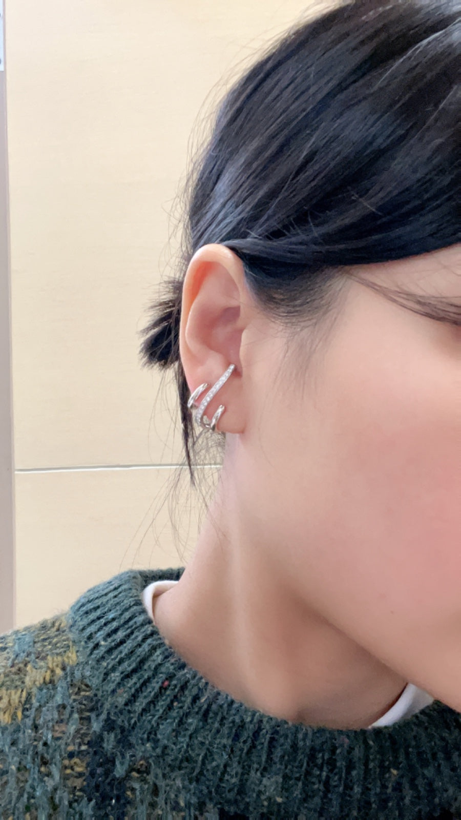18K White Gold Diamond Arch Plus Earring